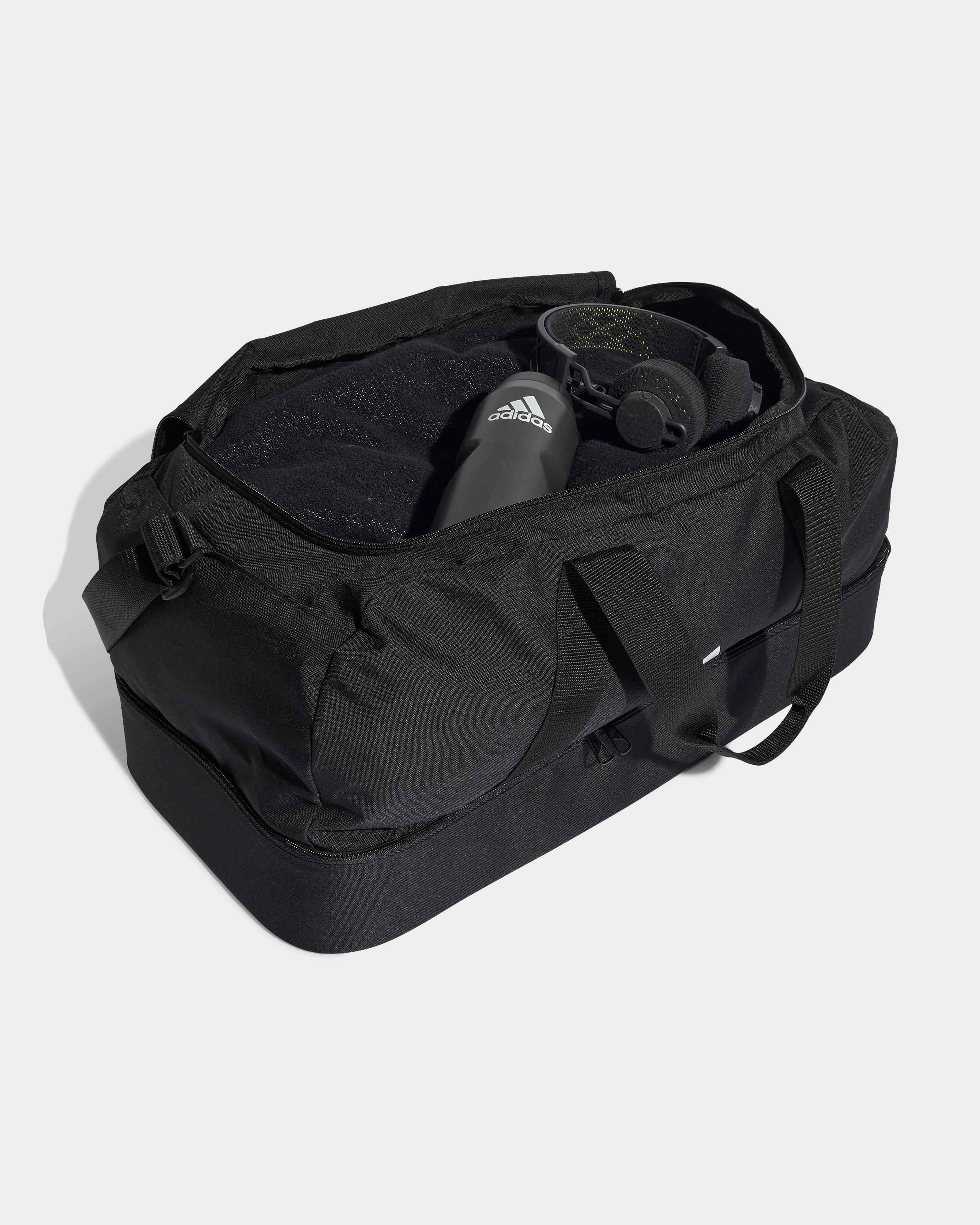 DNA Duffelbag Black - Image 4
