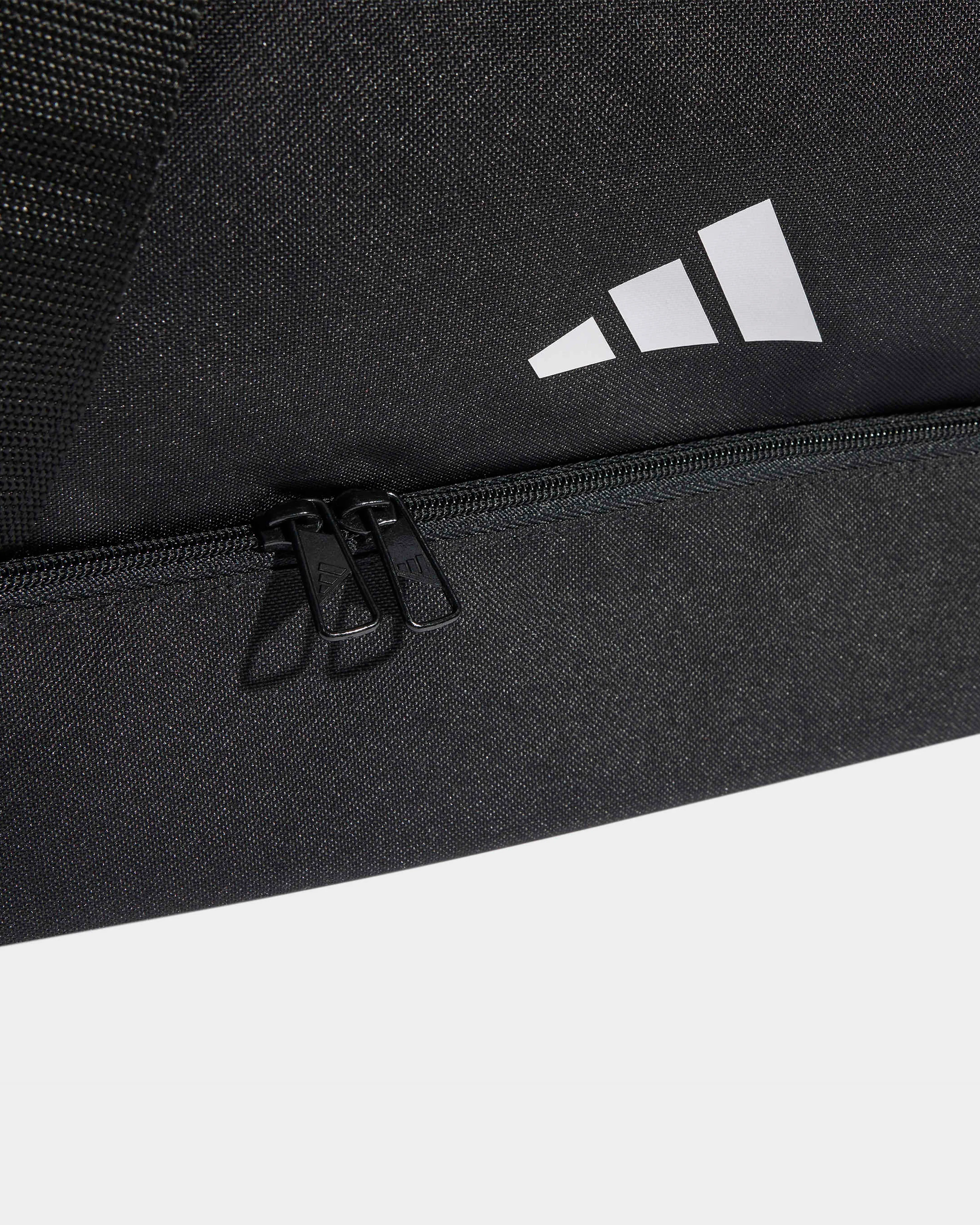 DNA Duffelbag Black - Image 5