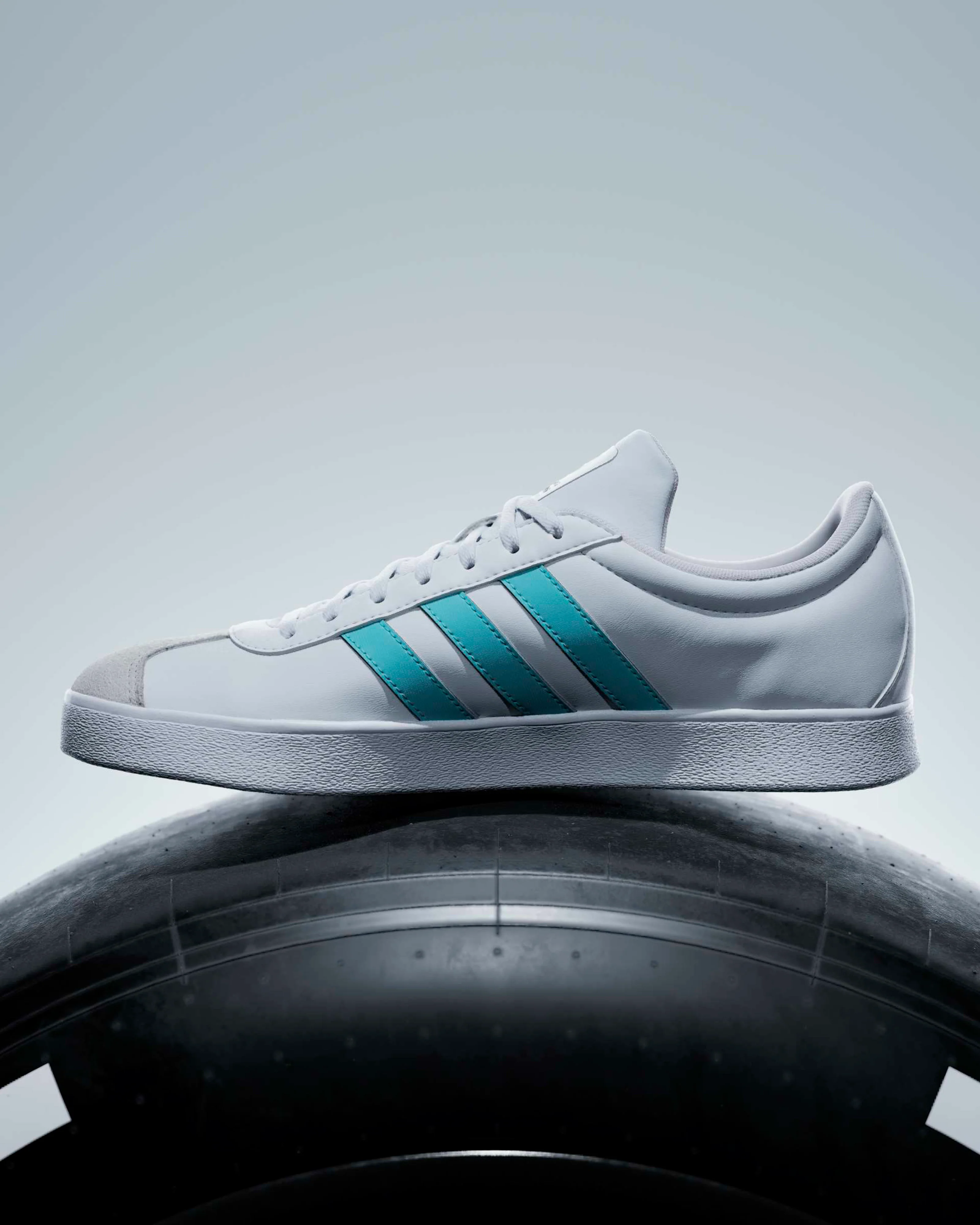 VL Court Shoes White - Image 13