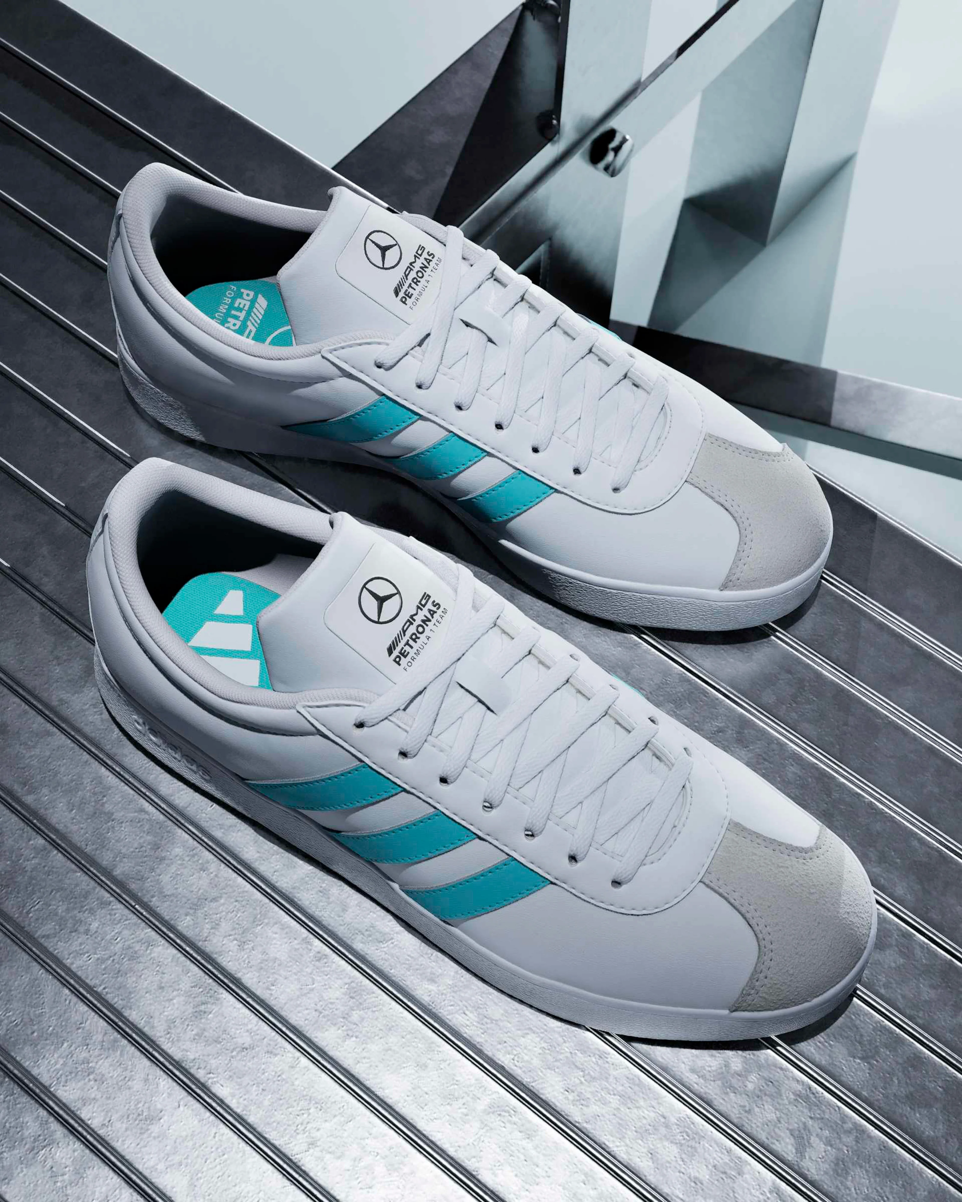 VL Court Shoes White - Image 14