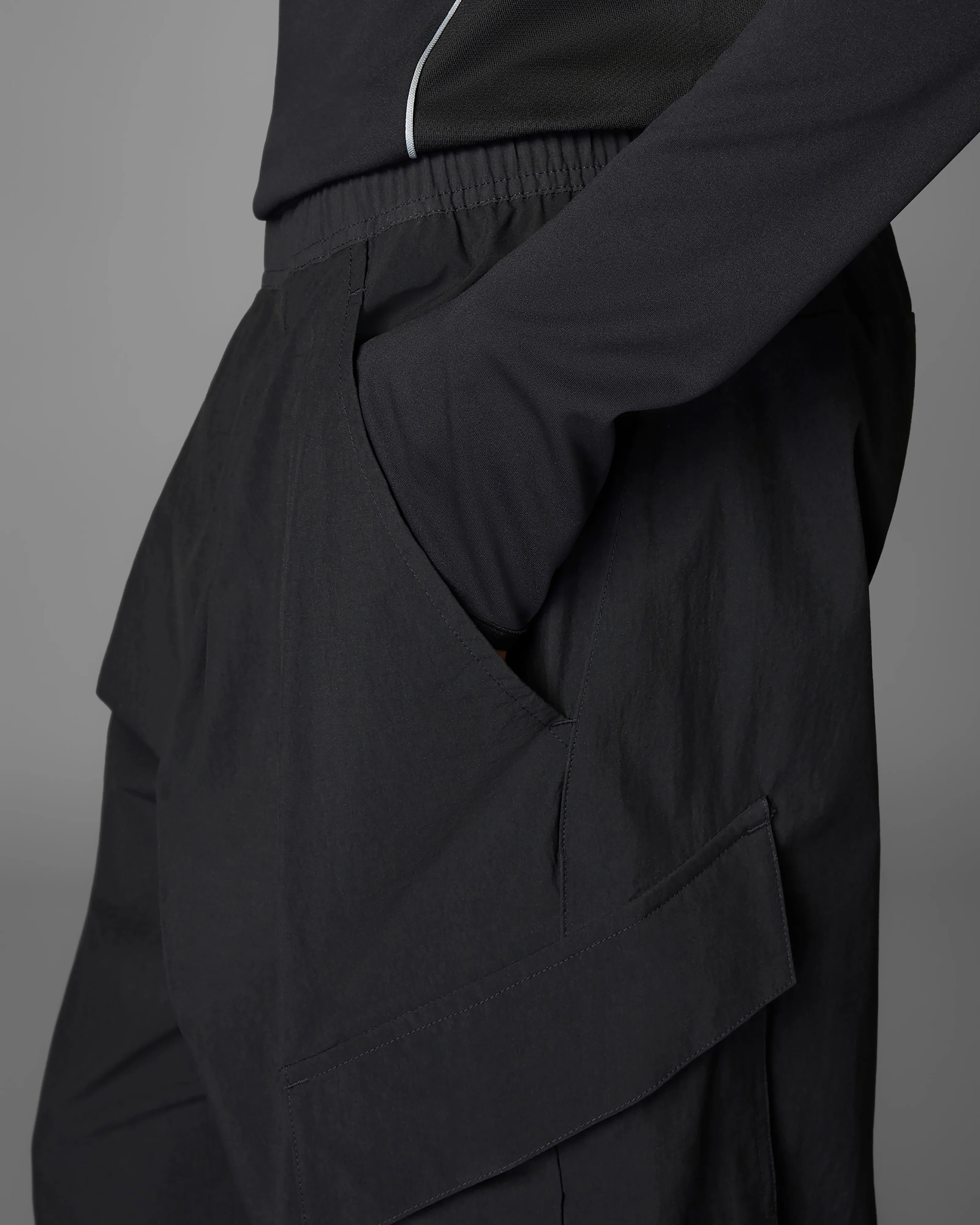 Mens 2025 Mechanics Joggers Black - Image 4