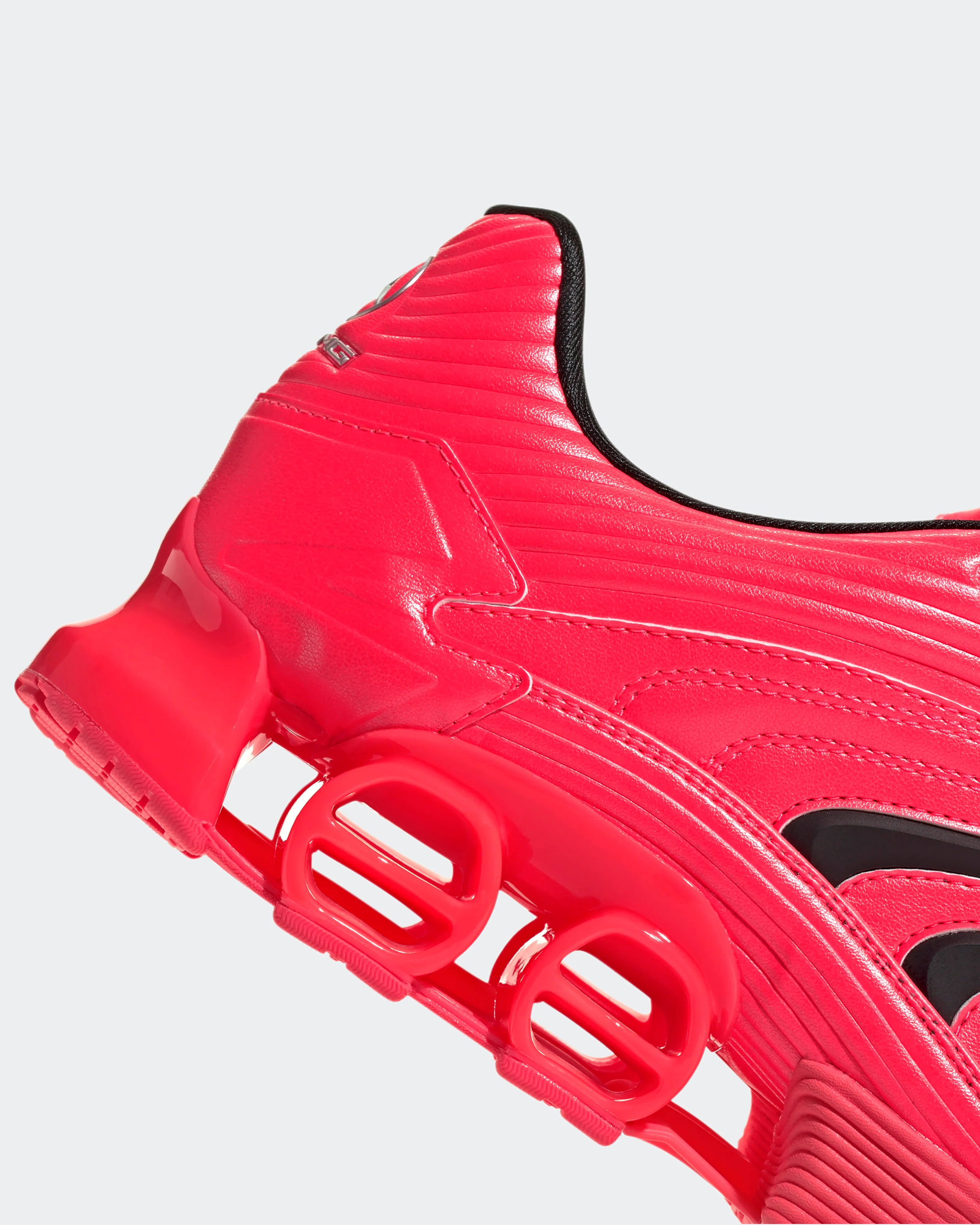 Predator Megaride Shoes Pink - Image 5